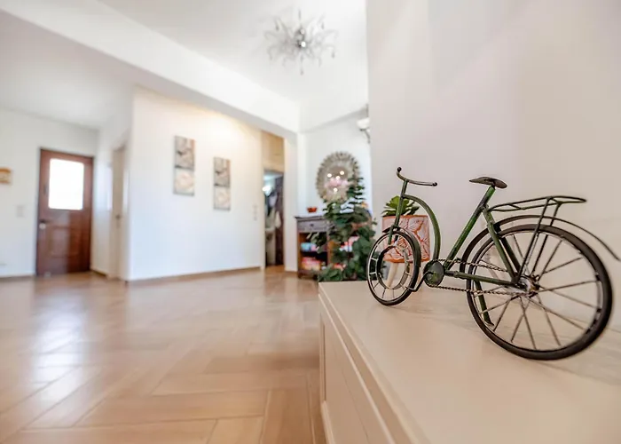 Kira's Lovely Massari Haráki