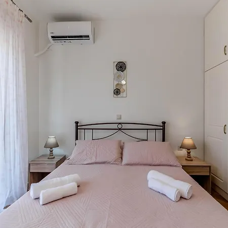 Kira's Lovely Massari Villa Haraki