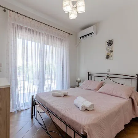 Kira's Lovely Massari Villa Haraki