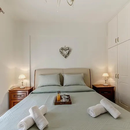 Kira's Lovely Massari Villa