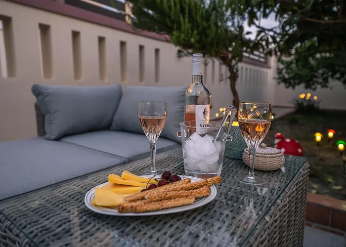 Villa Kira's Lovely Massari Haraki