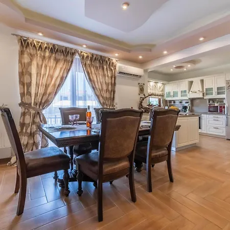 Kira's Lovely Massari *