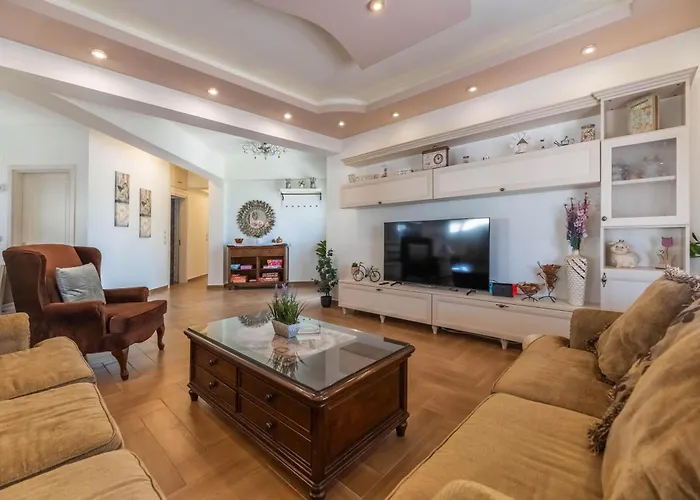 فيلة Kira's Lovely Massari *